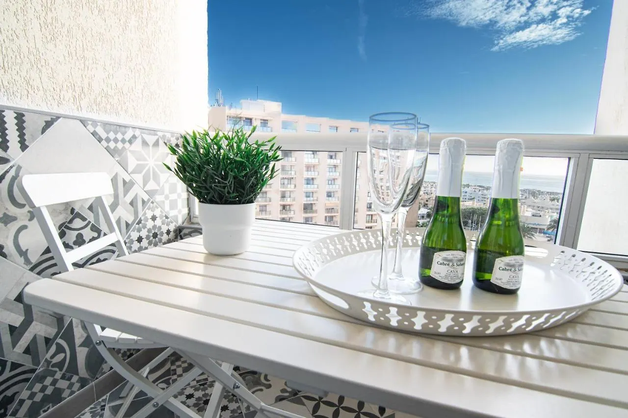 Apartment Puerto Marina - First Line Beach - Benalmadena - Malaga Spagna